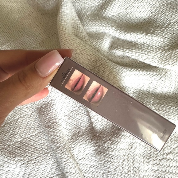 BEST SELLING Day & Night Adorable Lip Pill Lip Plumper Kit - Picture 5 of 8